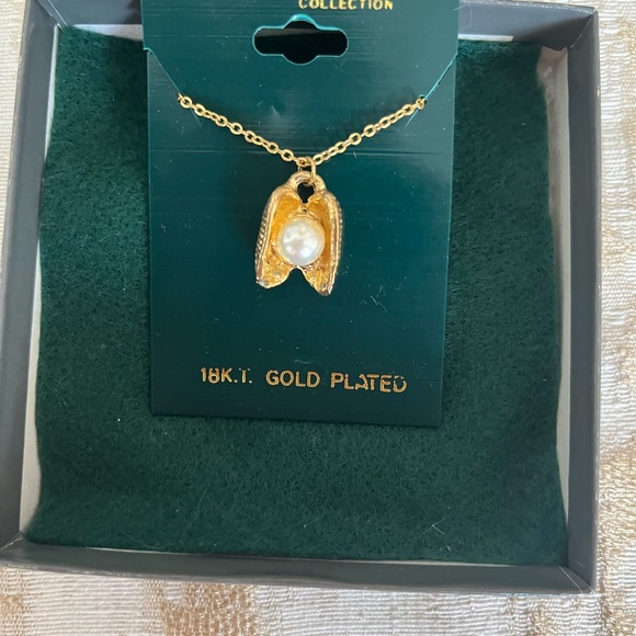 Vintage Bellissima 18k Goldplate Shell w Pearl Necklace Original packaging - Picture 2 of 5